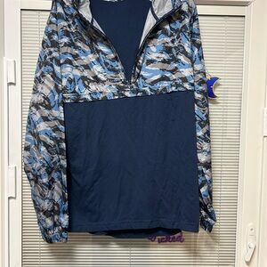 NWOT Men’s Under Armour long sleeve hoodeded blu camo pull over Size L